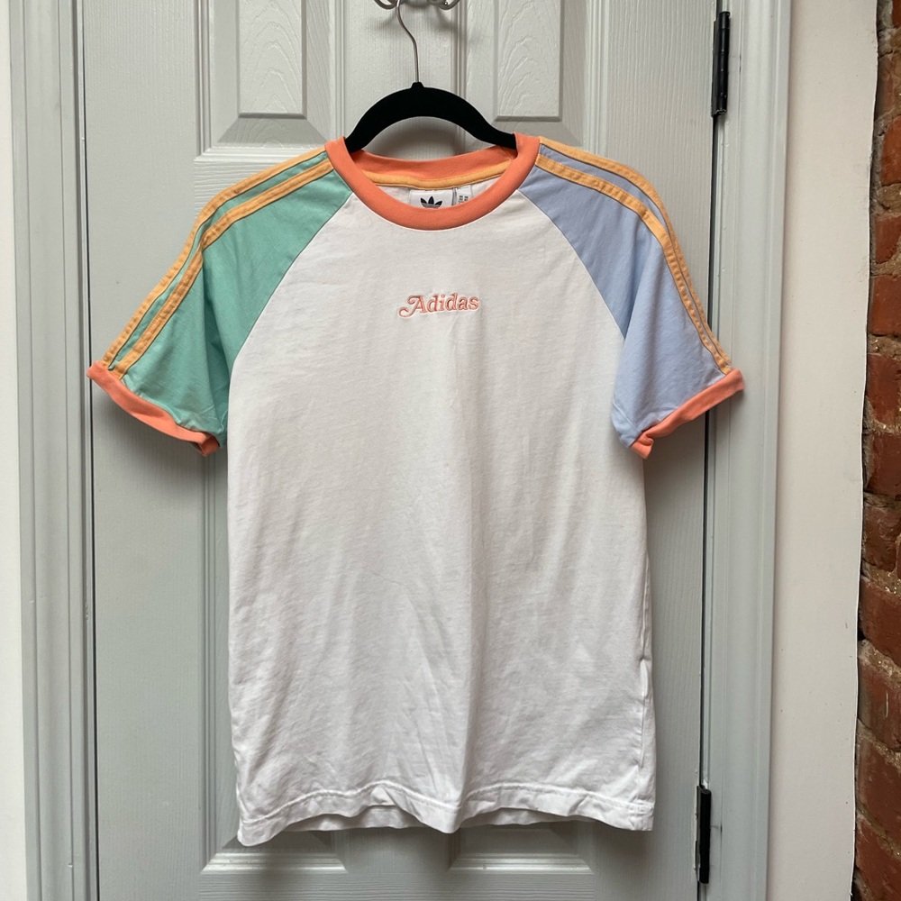 Pastel Adidas’s 90’s Tee